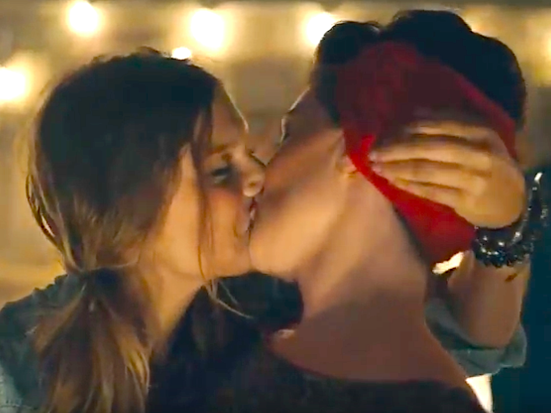 Lesbian buiness women kissing