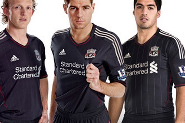 Liverpool junior strip black