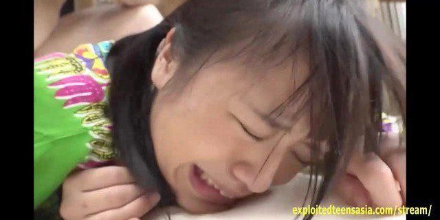 Chinese assholes fuck 6 guys her mouth