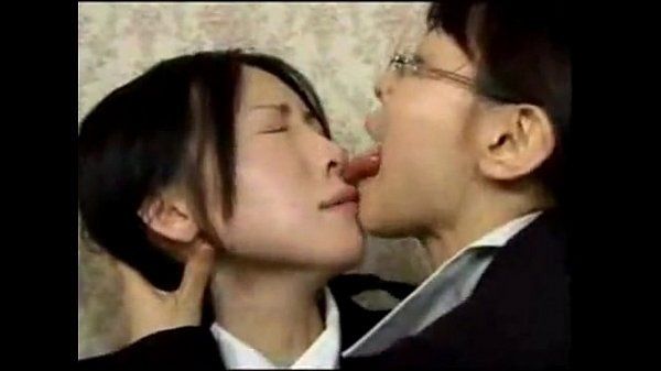 TigerвЂ™s E. recomended asian lesbo kiss