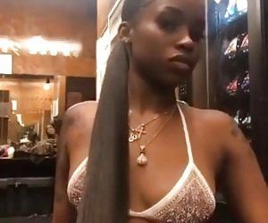 Ebony naked fuck videos